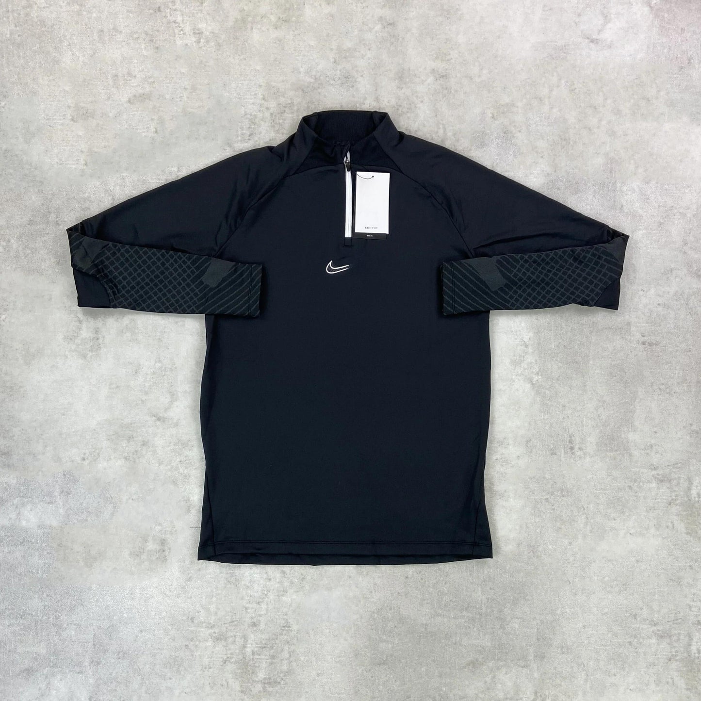 blck half zip